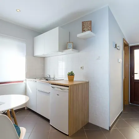 Cosy Studio Apartment *