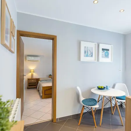 Cosy Studio Apartment *
